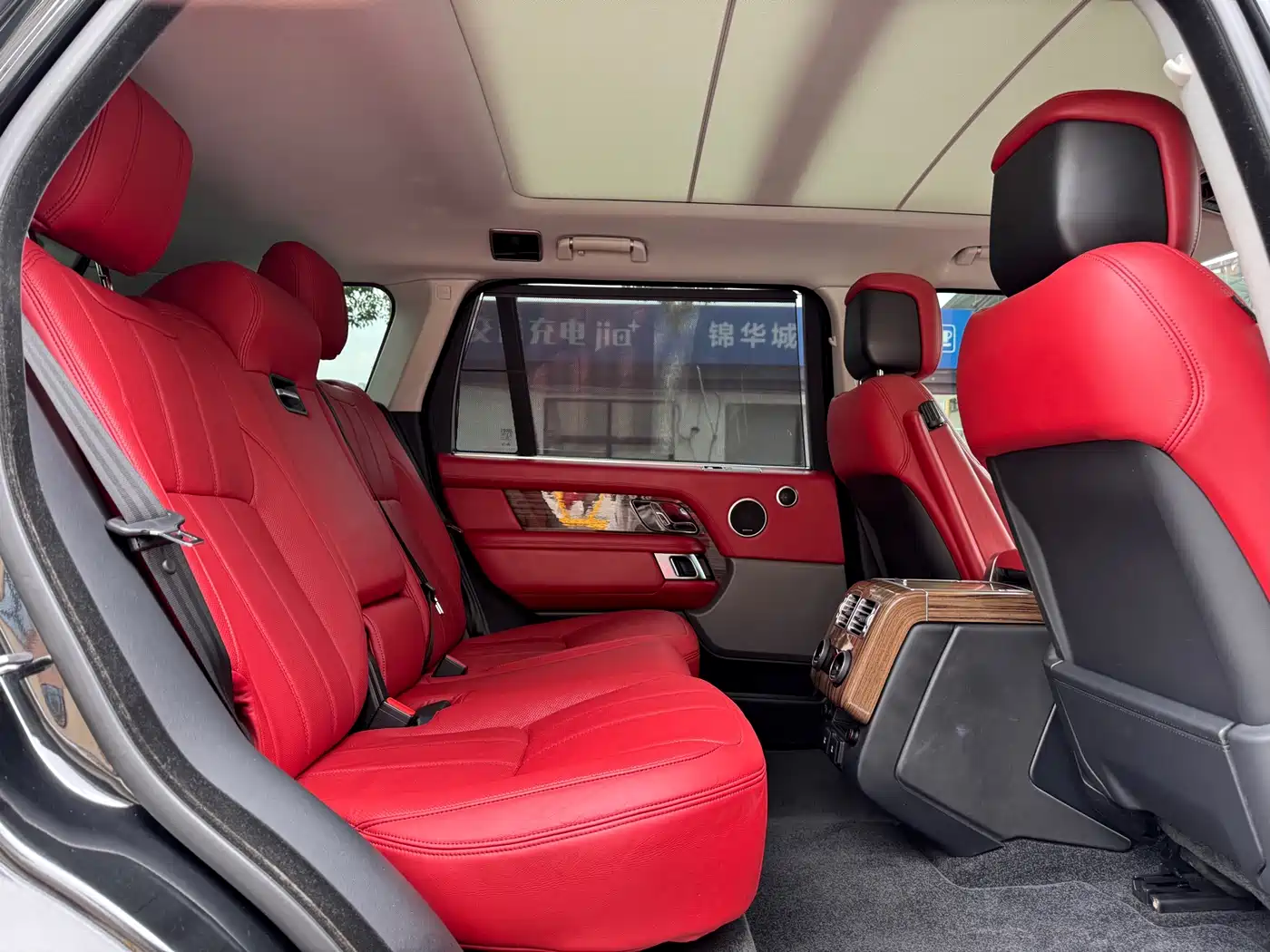 Land Rover Range Rover 2018 3.0 SC V6 Vogue Heritage Extended Edition фото 10