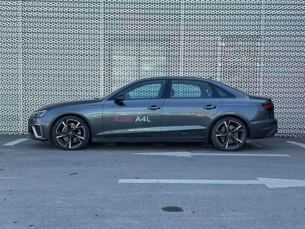 Audi A4L 2024 40 TFSI quattro RS Kit Speed Edition фото 2