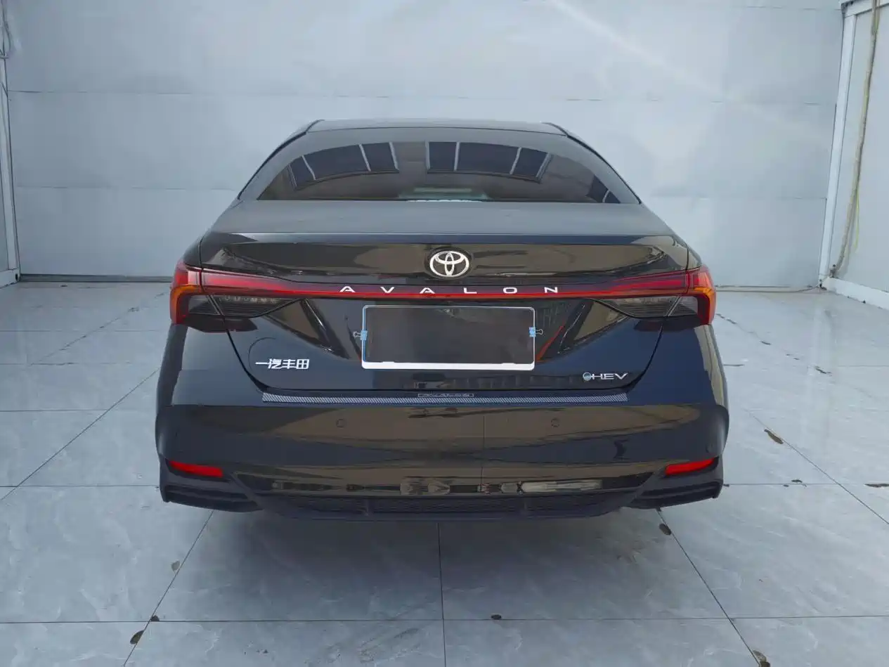 Toyota Avalon 2024 Hybrid 2.0L Luxury Edition фото 8