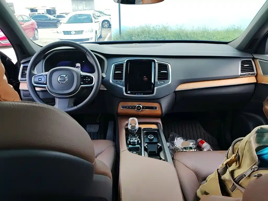 Volvo XC90 2024 2024 B5 Smart Luxury 5-Seater
