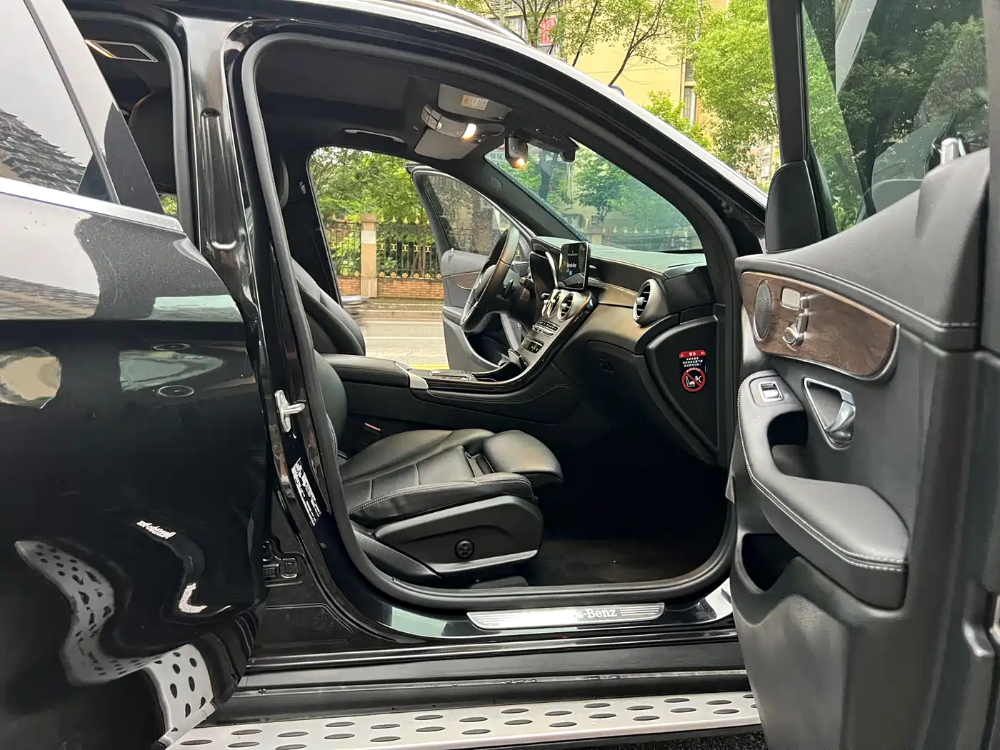 Mercedes-Benz GLC 2022 Facelift GLC 260 L 4MATIC Luxury Model фото 16