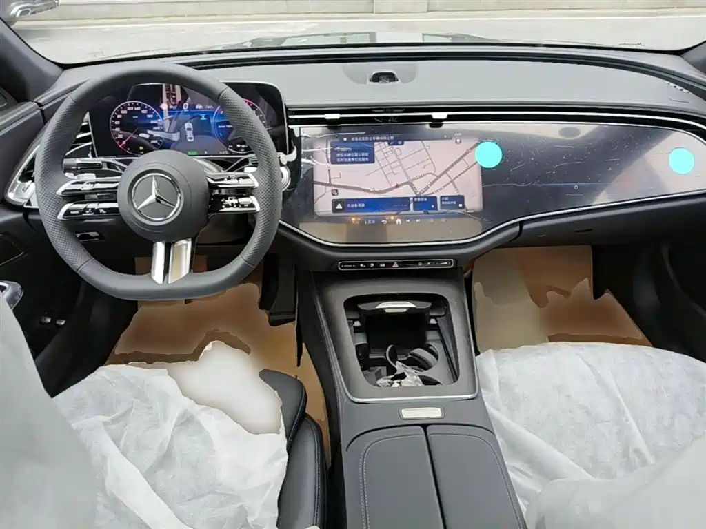 Mercedes-Benz E-Class New Energy 2023 E 350 e L Plug-in Hybrid Sport Sedan фото 10