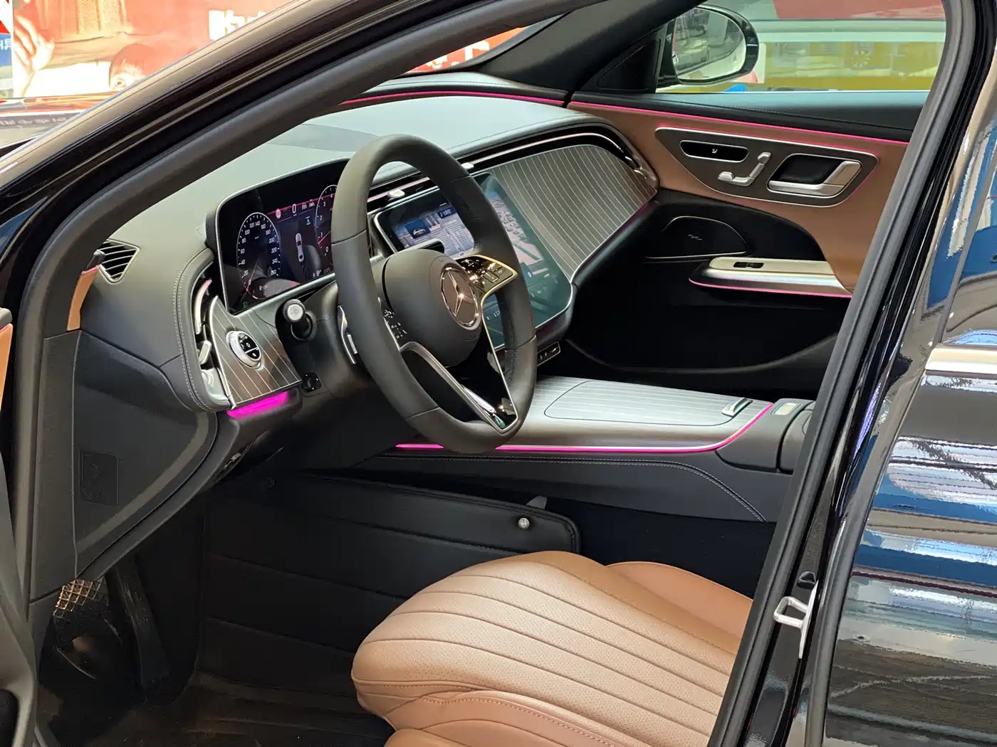 Mercedes-Benz E-Class 2025 E 300 L Fashion фото 4