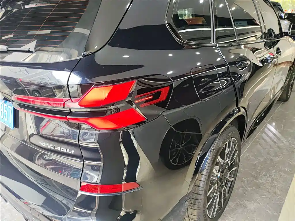 BMW X5 2023 xDrive 40Li M Sport Black Night Package фото 24