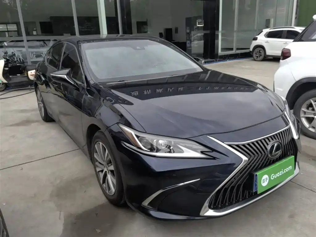 Lexus ES 2018 200 Excellence Edition China V фото 4