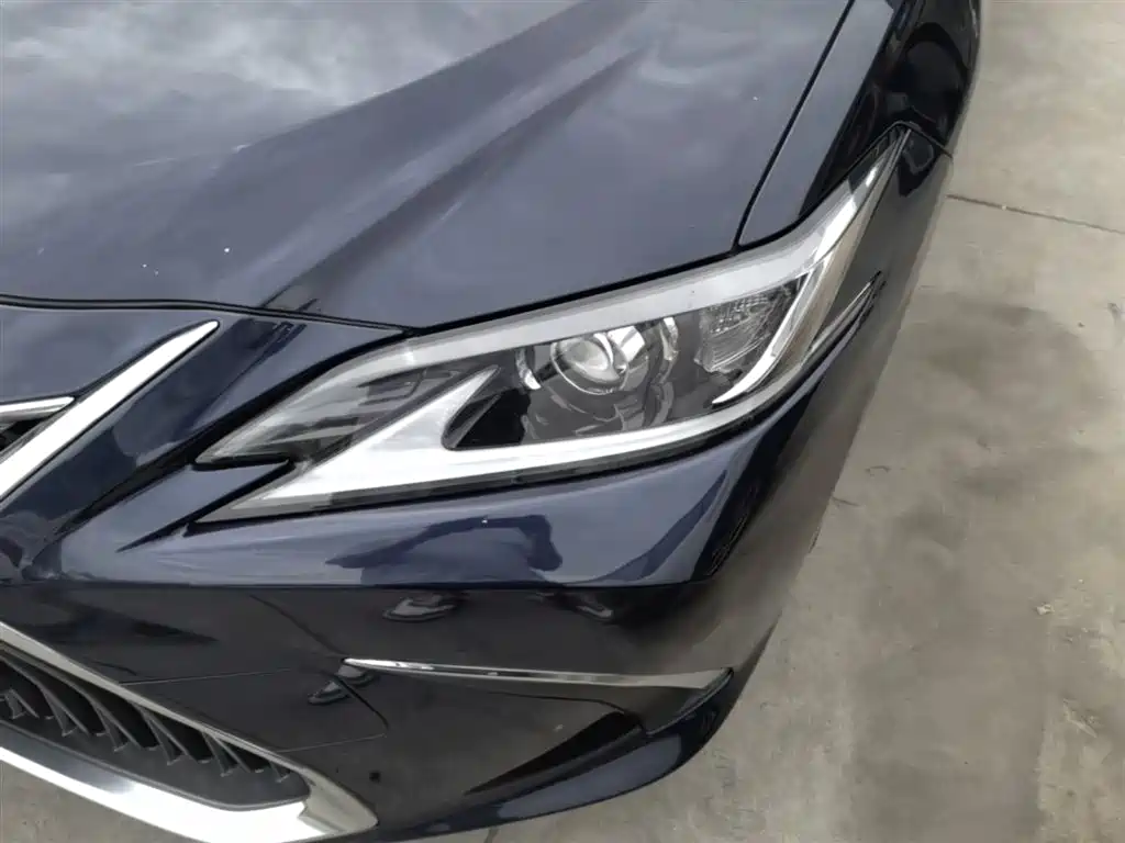 Lexus ES 2018 200 Excellence Edition China V фото 24
