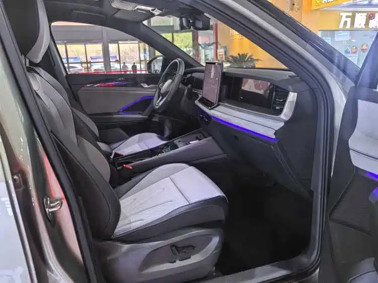 Volkswagen Tayron 2025 Model Tayron L 380TSI 4WD Luxury Easy Package фото 13