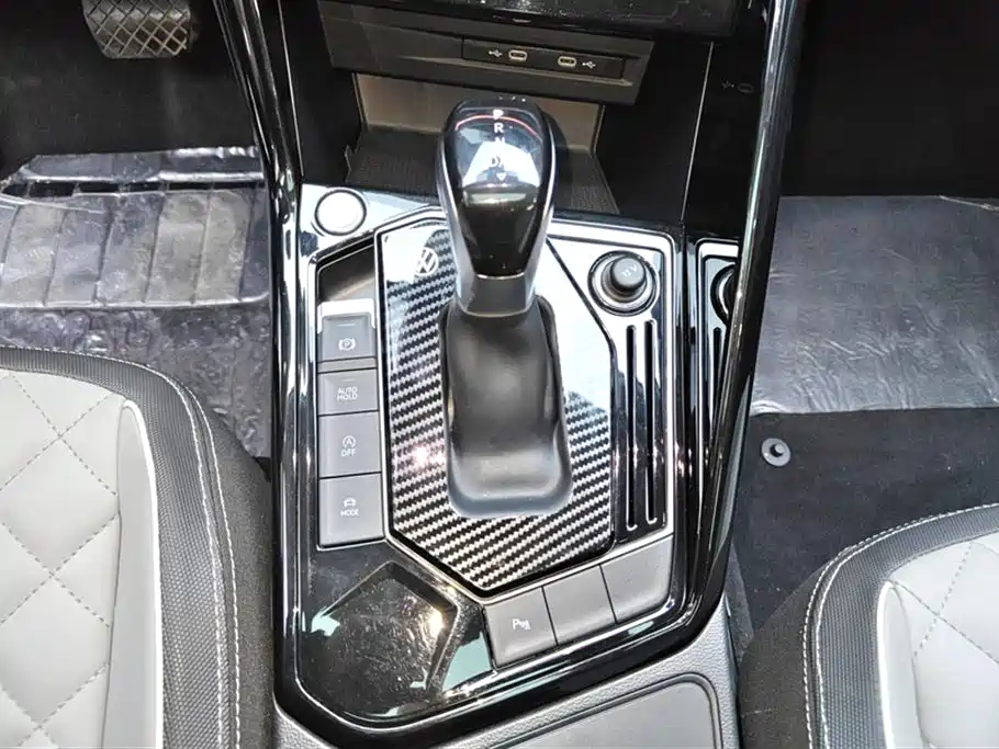 Volkswagen Tayron 2023 330TSI 2WD Luxury Plus Advanced Edition фото 16