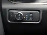 Photo 21 - Ford Explorer