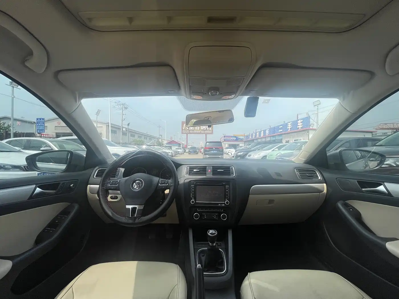 Volkswagen Sagitar 2012 1.4TSI Manual Luxury фото 9