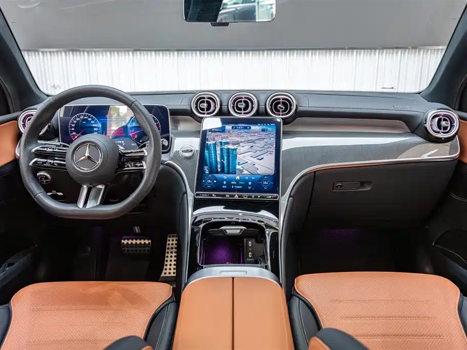 Mercedes-Benz GLC Coupe 2025 GLC 260 4MATIC Coupe SUV фото 13