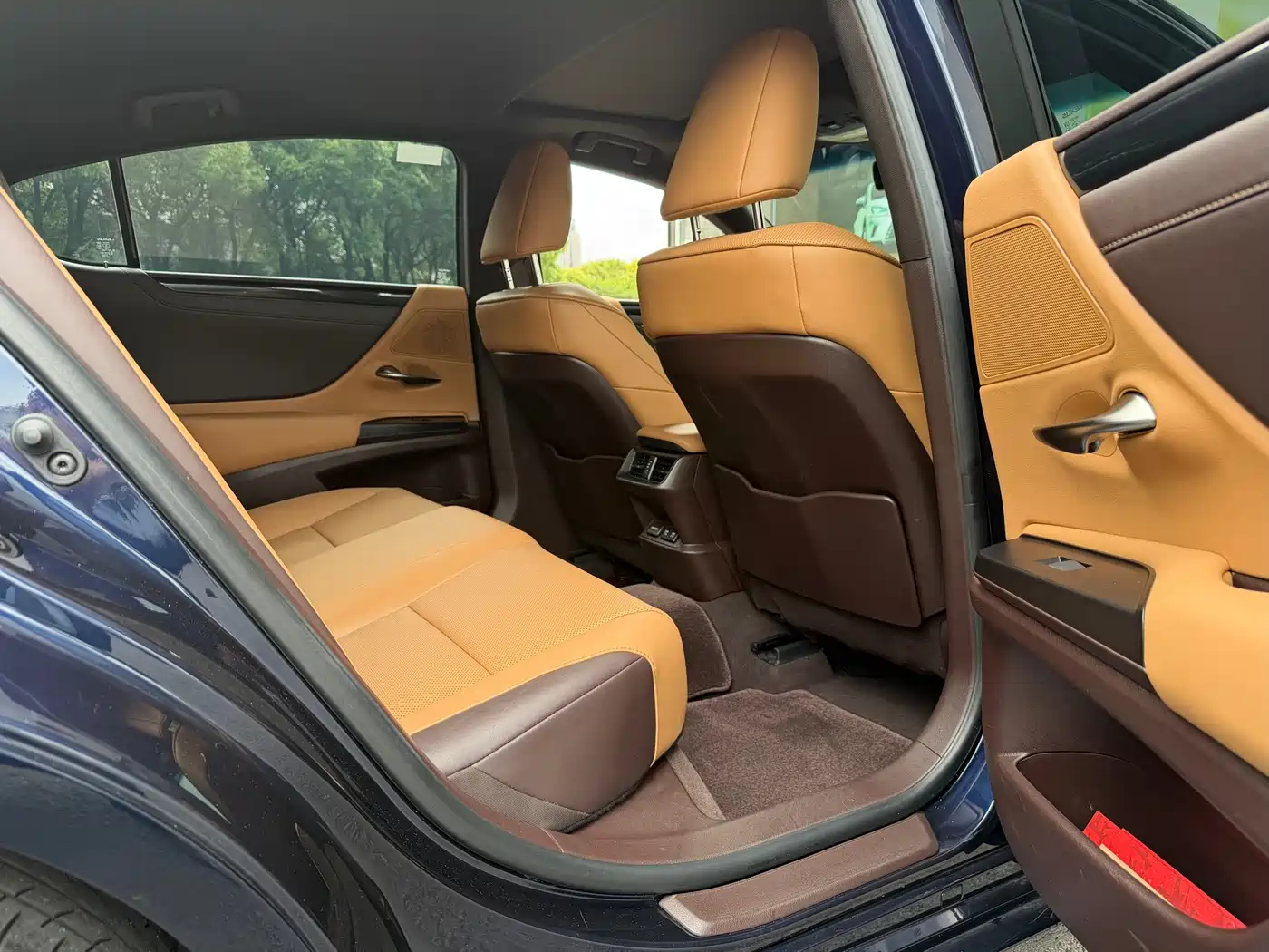 Lexus ES 2020 200 Excellence фото 6
