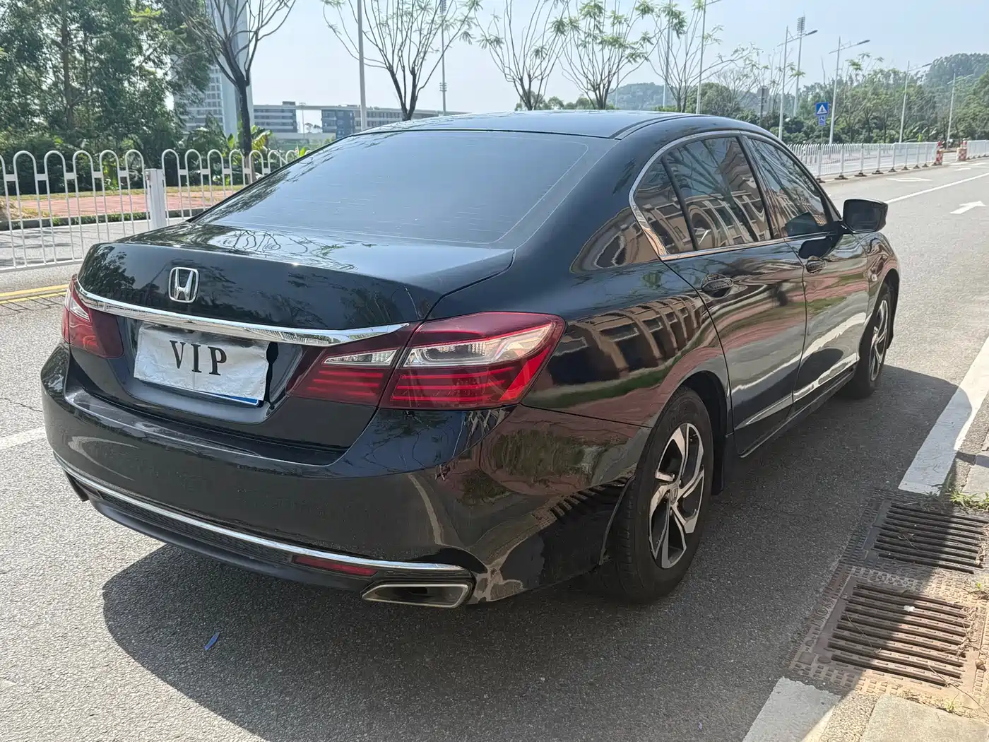 Фото 7 - Honda Accord