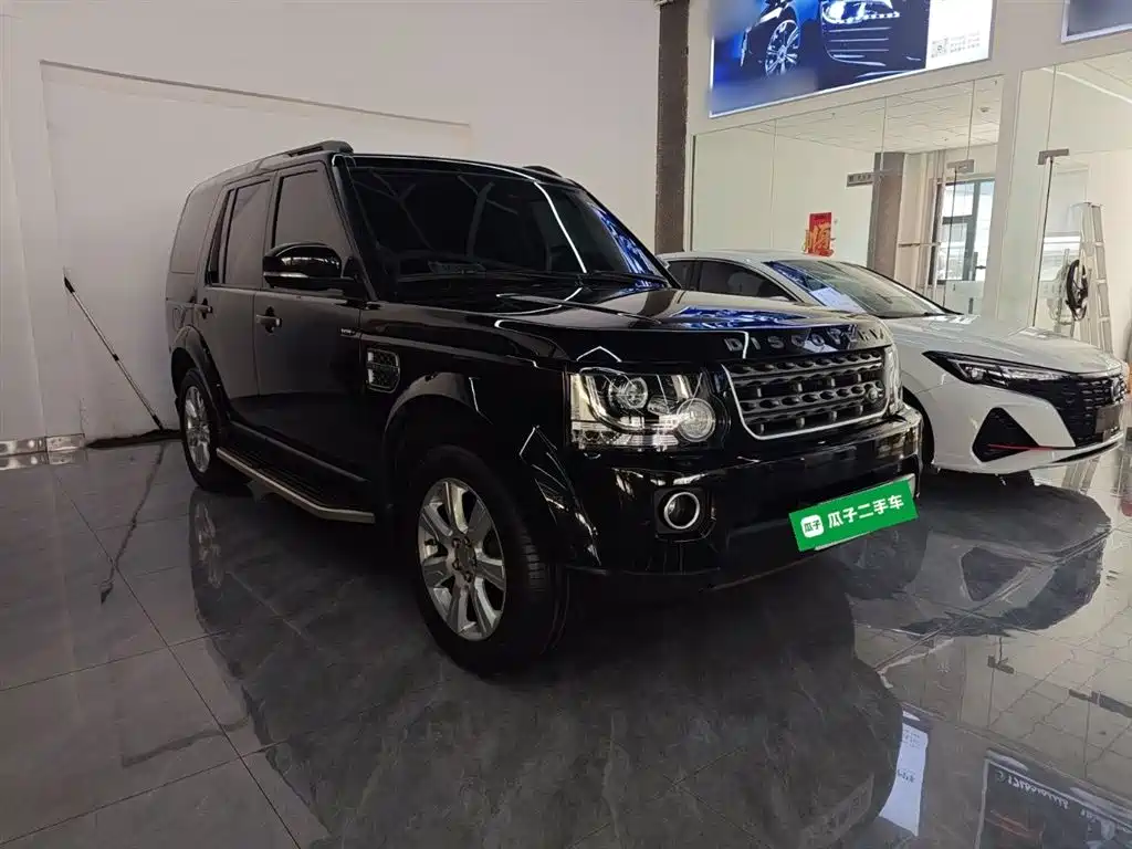 Land Rover Discovery 2016 3.0 SC V6 SE фото 4