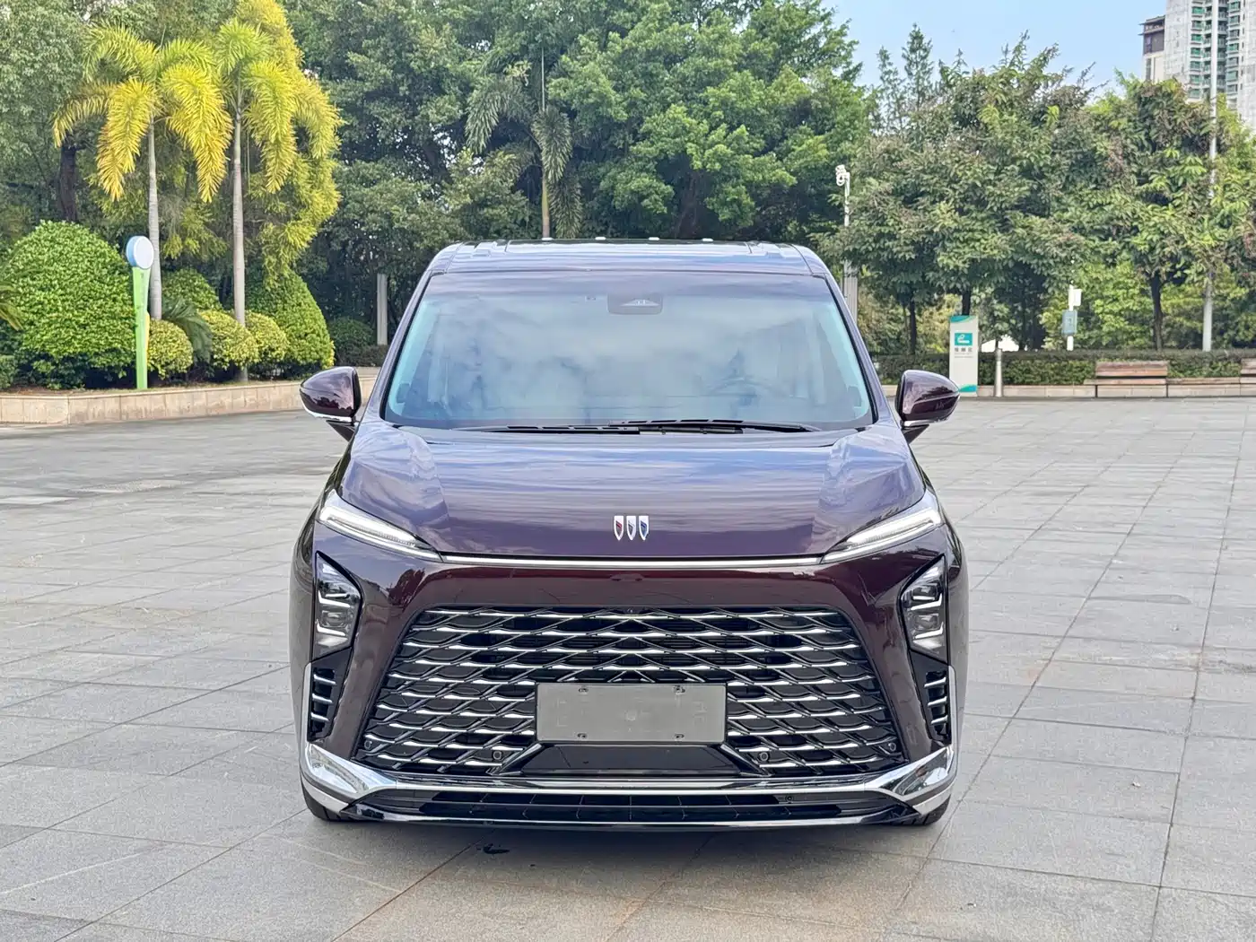 Buick GL8 New Energy 2024 Landglory Premium Edition 7-Seater фото 2