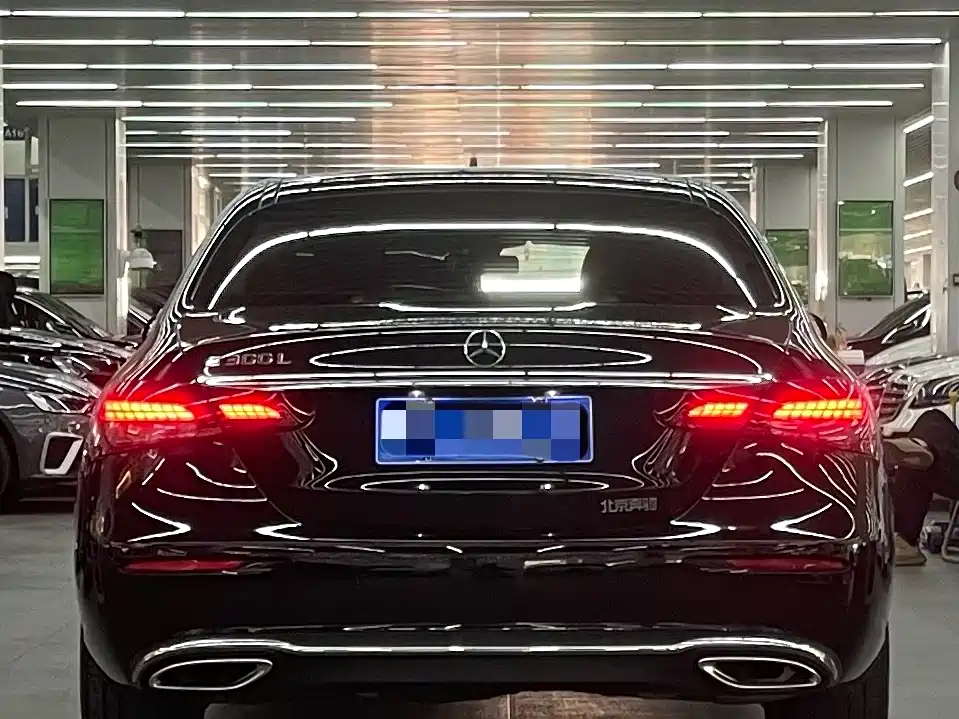 E CLASS