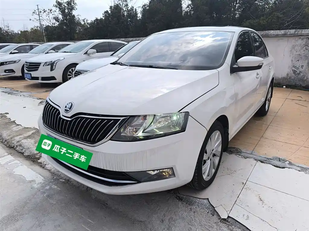 Škoda Rapid 2019 1.5L Automatic Comfort China V фото 2
