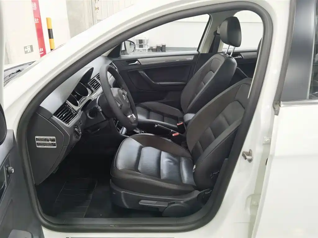 Volkswagen Bora 2015 Quality Edition 1.6L Automatic Comfort фото 10