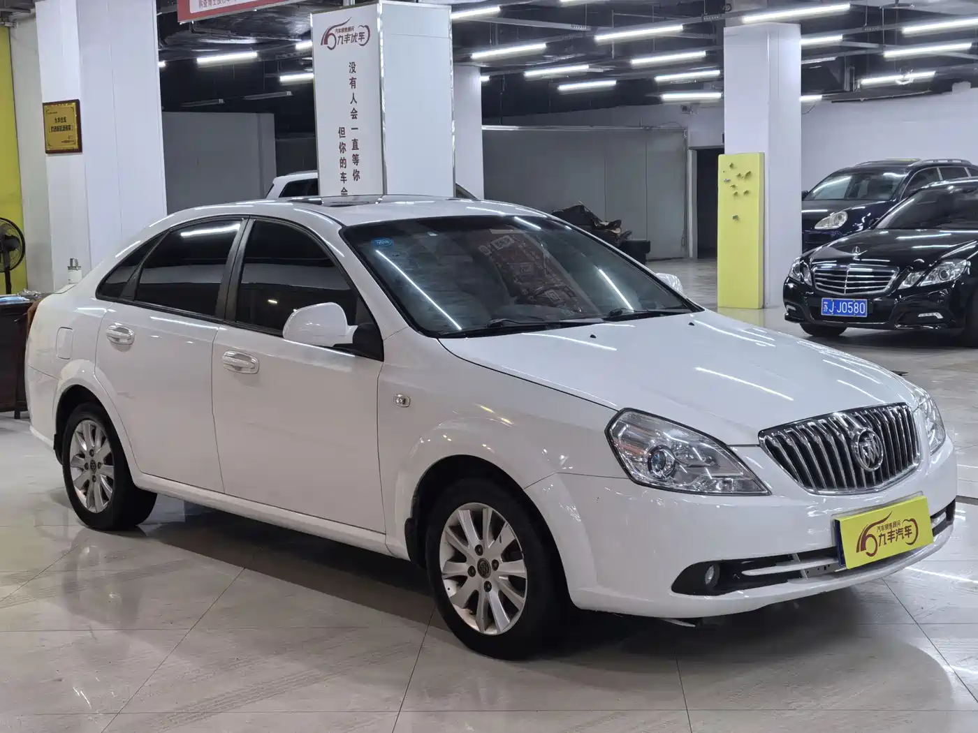 Buick Excelle 2013 1.5L Automatic Exclusive фото 3