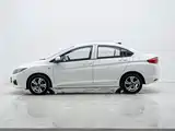 Фото 4 - Honda City