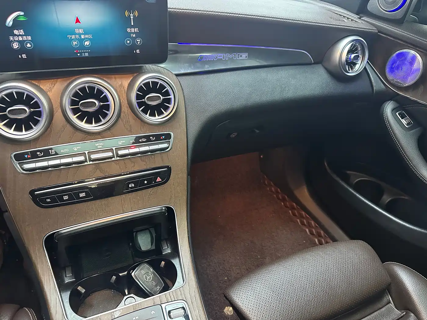 Mercedes-Benz GLC 2022 Model GLC 260 L 4MATIC Luxury Edition фото 8