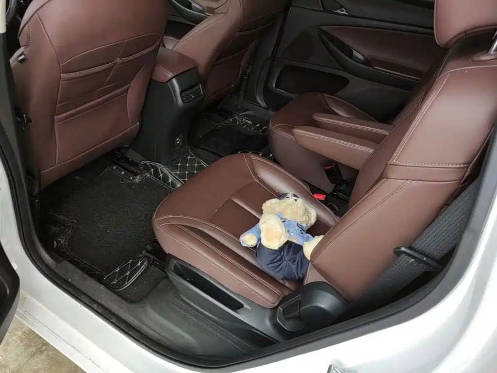 Buick GL6 2018 18T 6-Seater Luxury фото 17