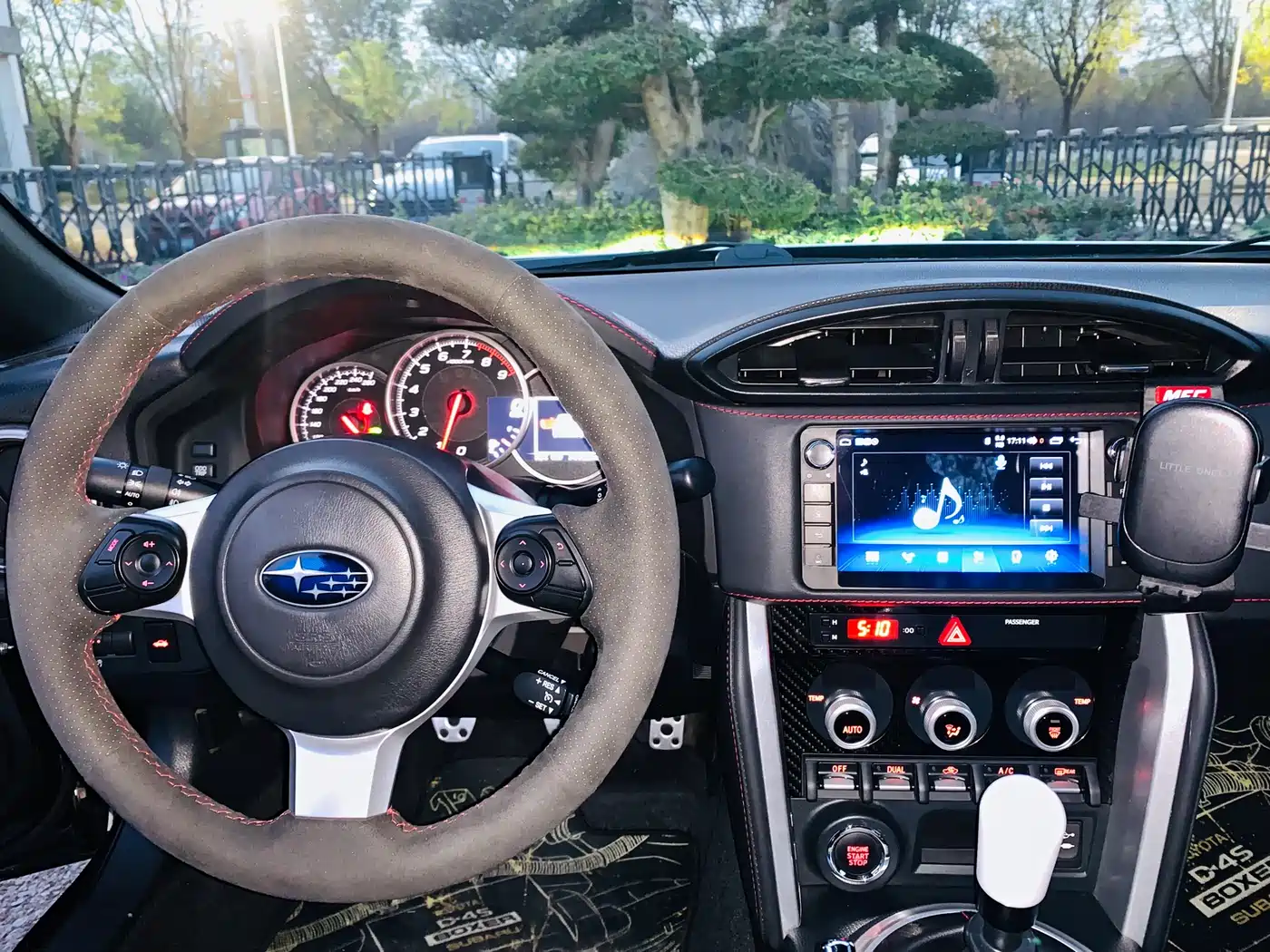 Subaru BRZ 2017 2.0i Manual type-S Edition фото 8
