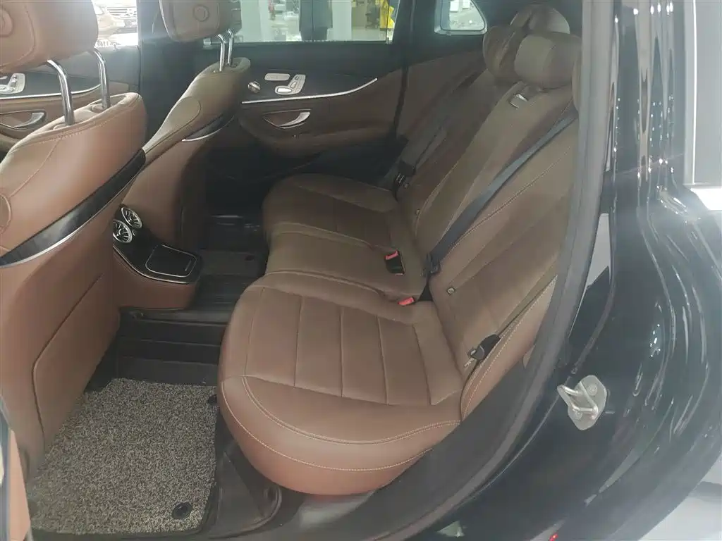 Mercedes-Benz E-Class 2023 Facelift E 300 L Sport Luxury фото 24
