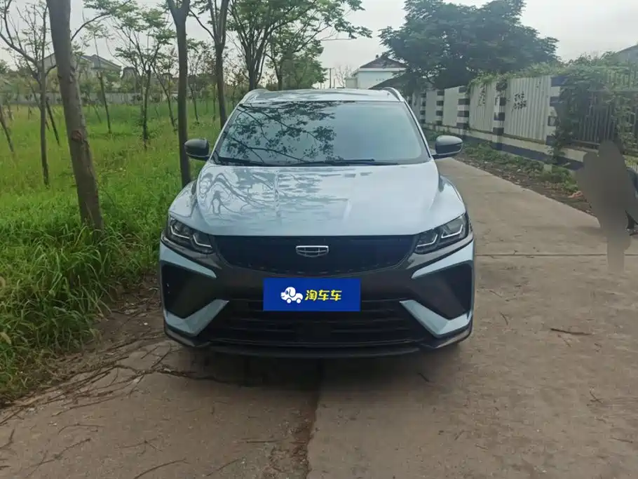 Фото 2 - Geely Coolray