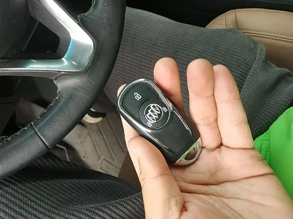 Buick GL6 2021 323T Mild Hybrid Connected Luxury фото 9