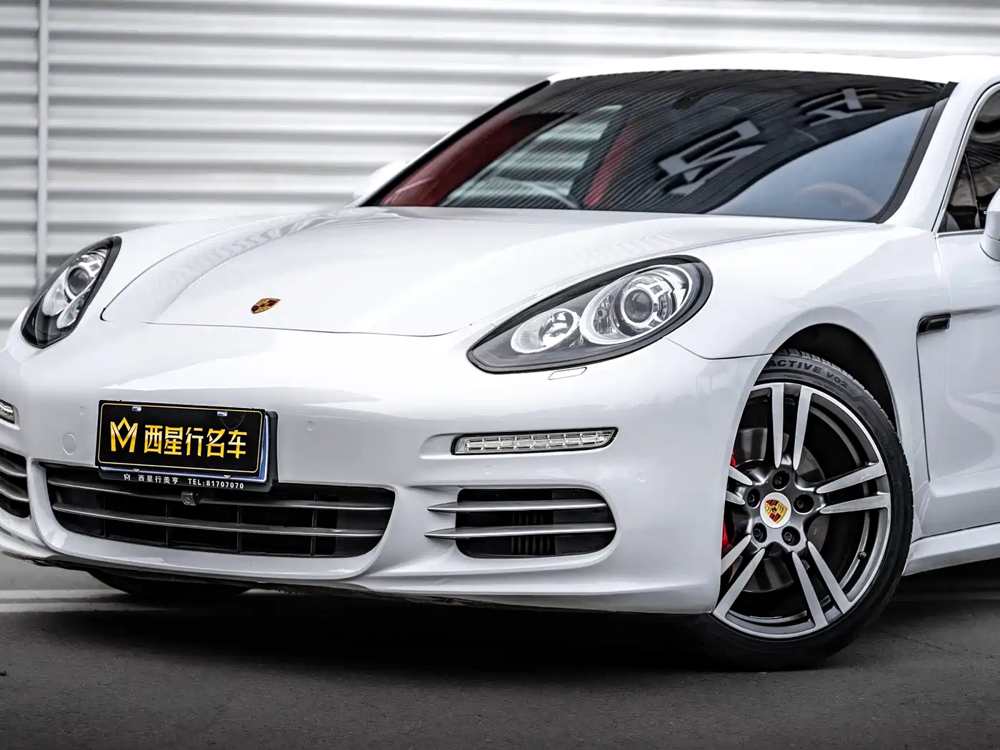 Porsche Panamera 2014 Panamera 4 Executive 3.0T фото 2