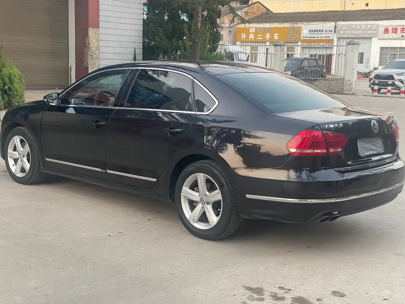 Volkswagen Passat 2014 1.8TSI DSG Executive Edition фото 8