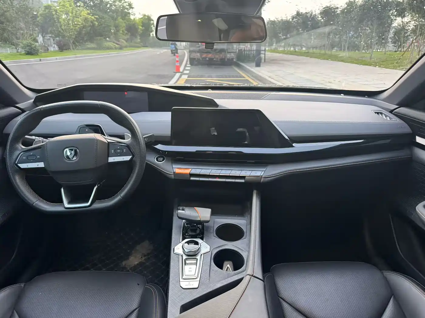 CHANGAN UNI-V