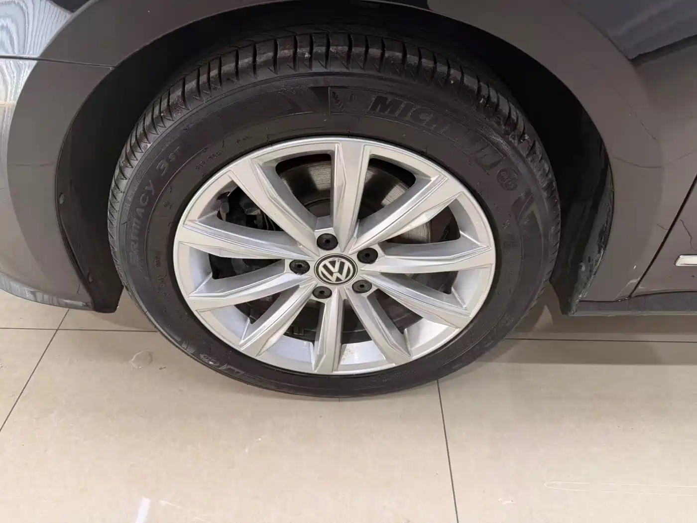 Volkswagen Passat 2017 330TSI DSG Prestige фото 11