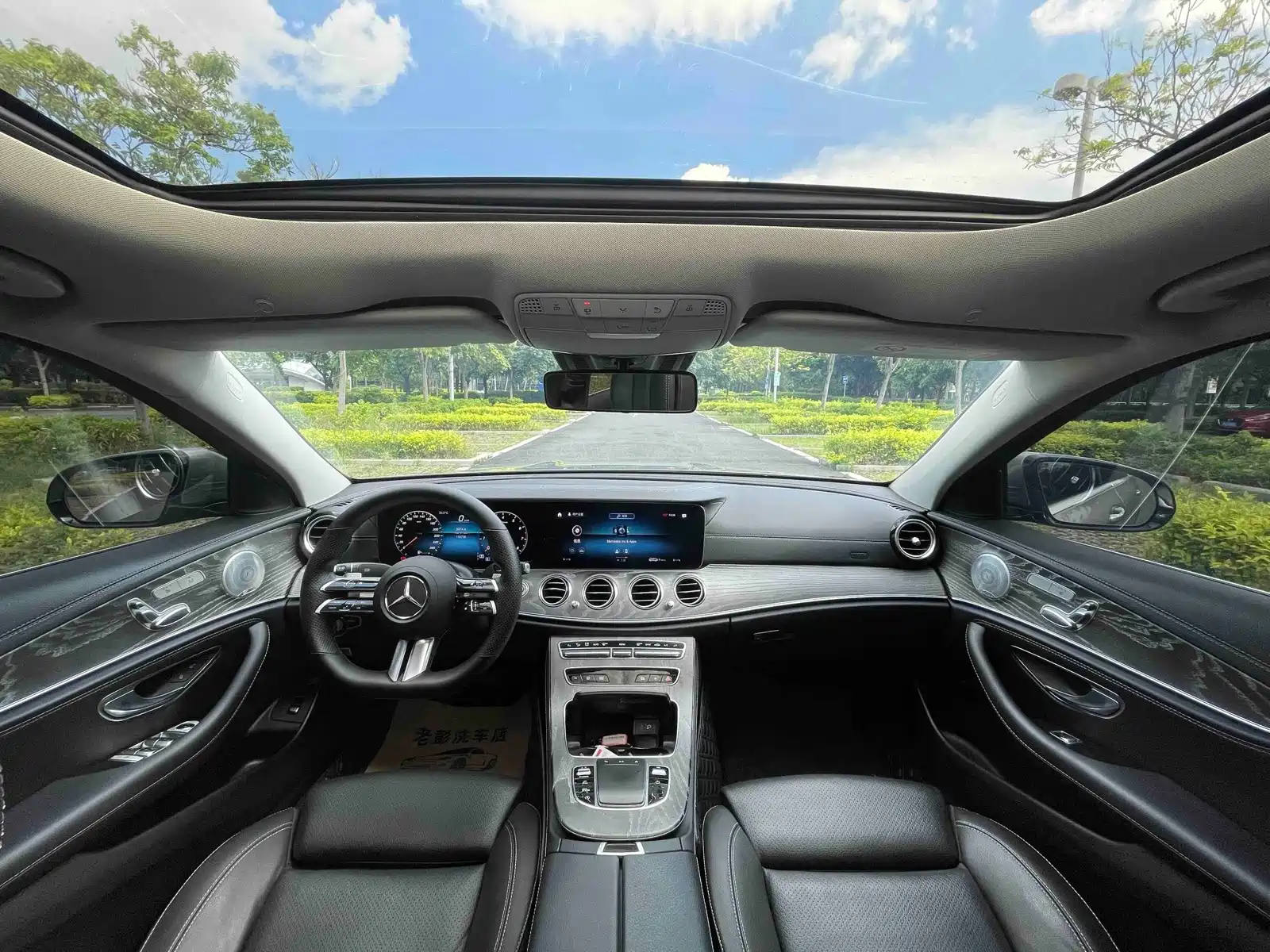 Photo 6 - Mercedes-Benz E-Class