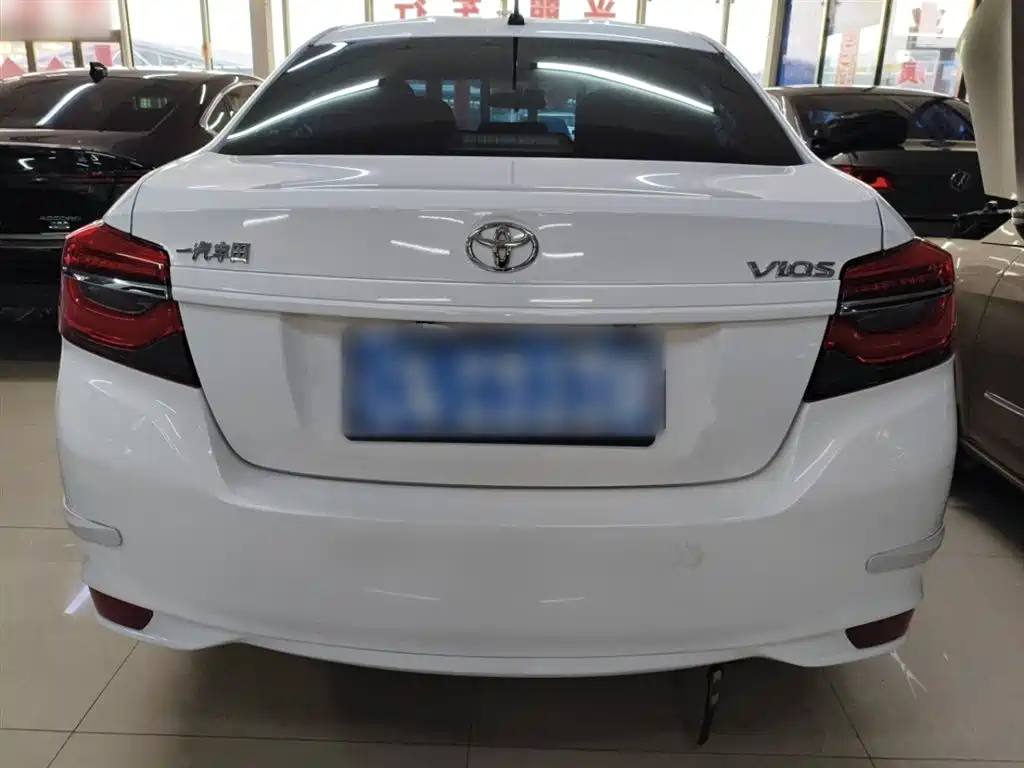 Toyota Vios 2022 1.5L 20th Anniversary Edition фото 6