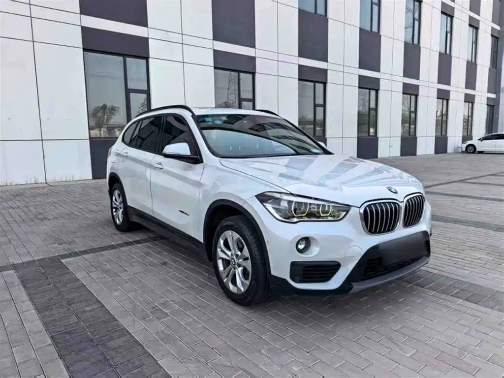 BMW X1 2016 sDrive18Li Premium Model фото 5