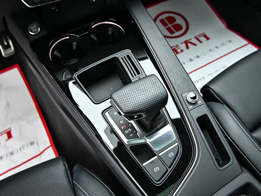 Audi A4L 2024 40 TFSI Luxury Dynamic фото 18