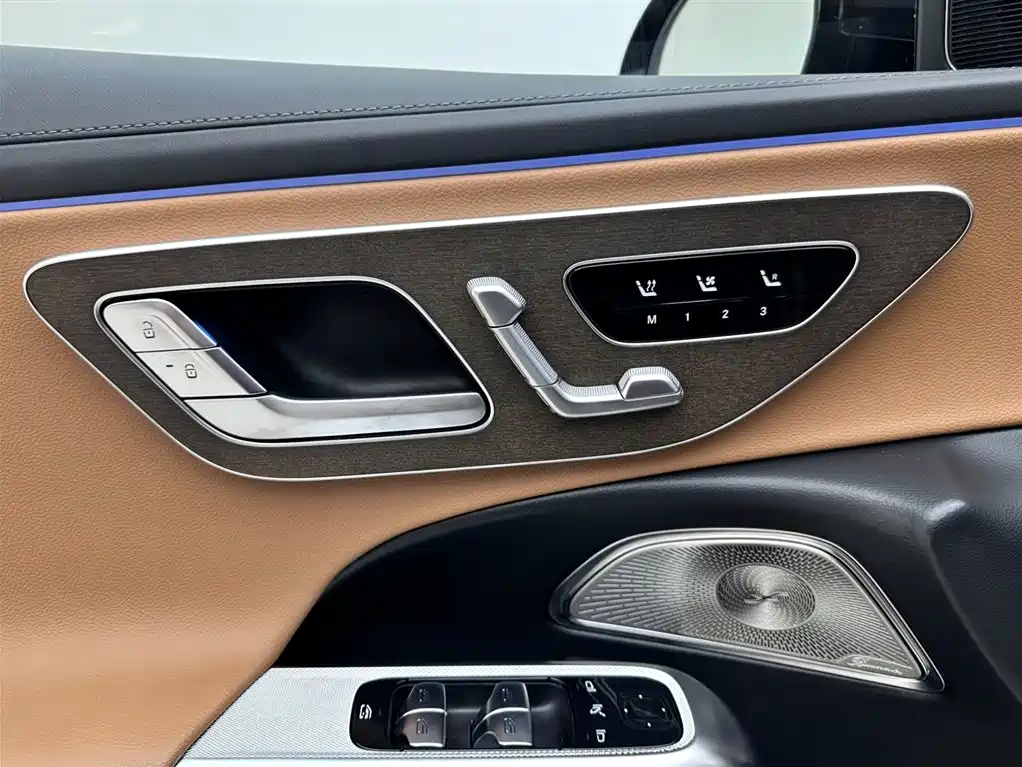 Mercedes-Benz E-Class 2025 E 300 L Luxury фото 15