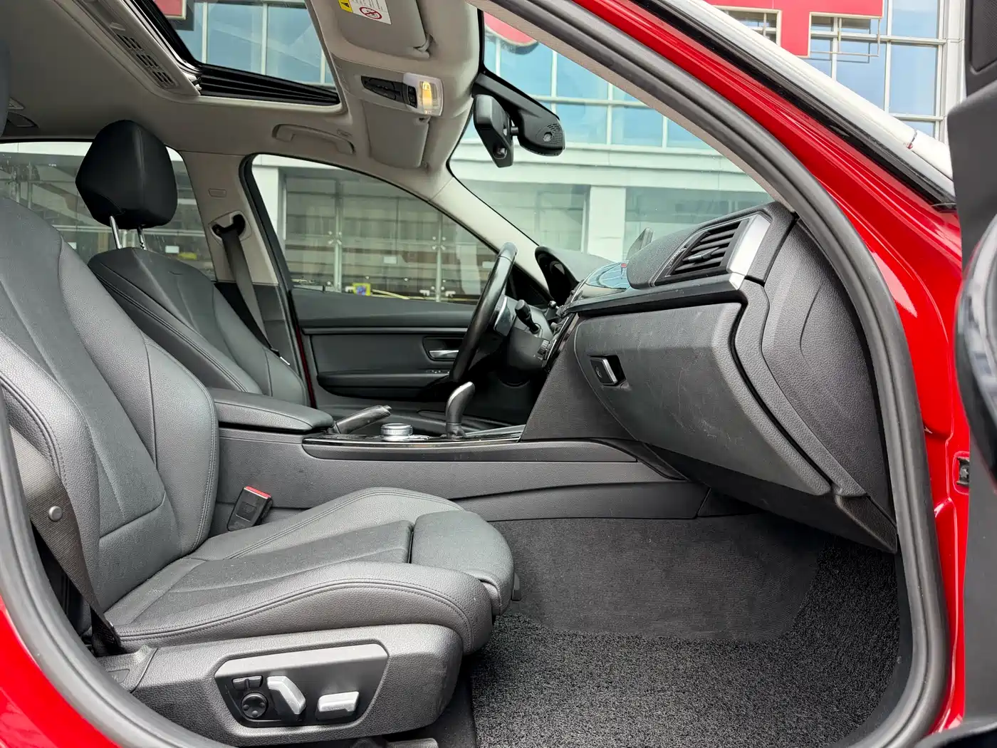 BMW 3 Series 2018 320Li Leading M Sport Package фото 14
