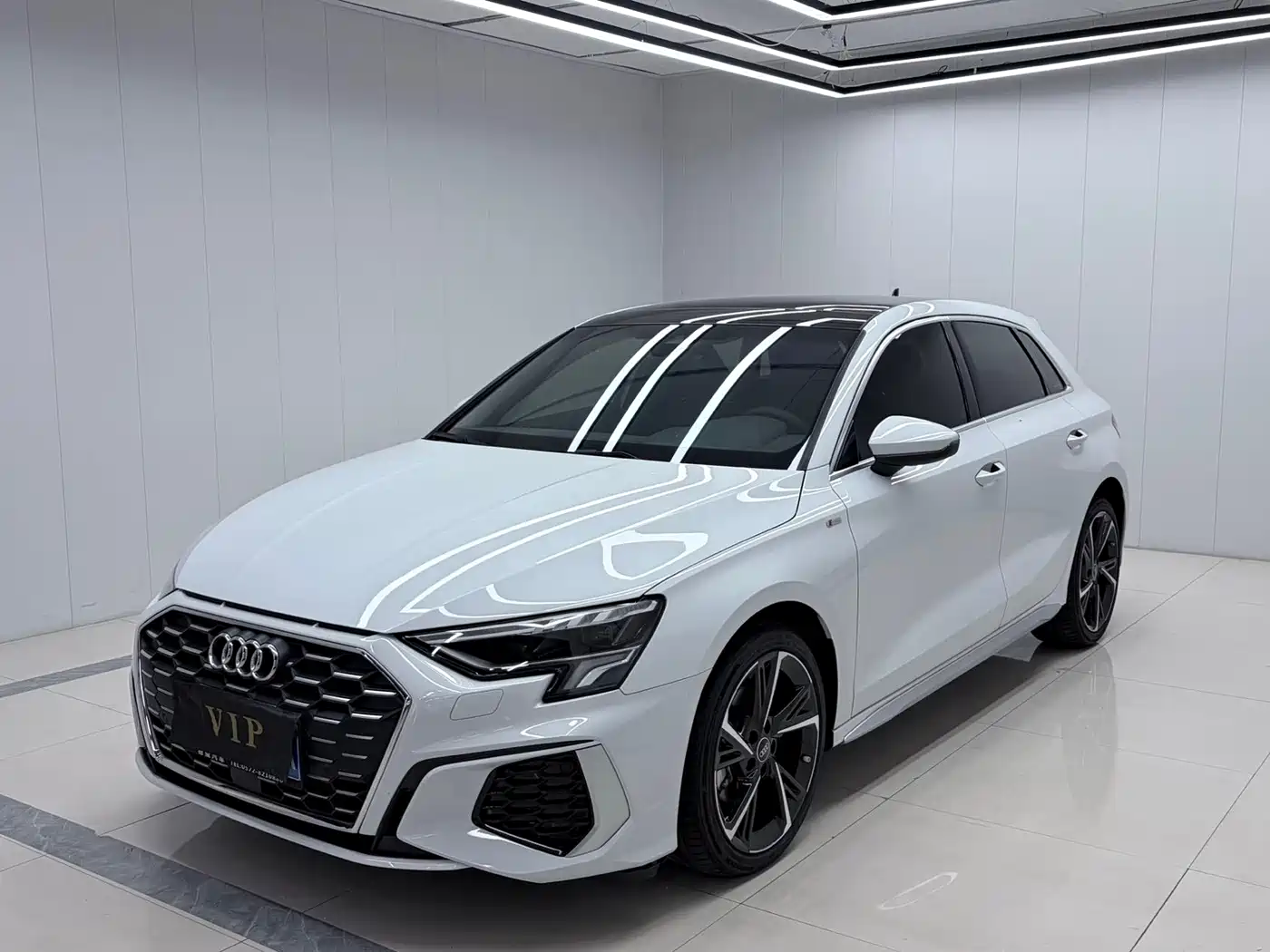 Audi Audi A3 2023 Facelift Sportback 35 TFSI Fashion Sport