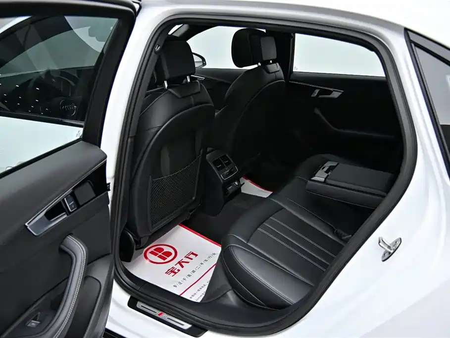Audi A4L 2024 40 TFSI Luxury Dynamic фото 13