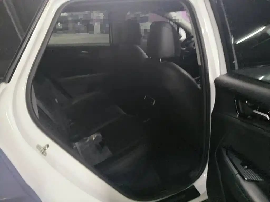 Фото 11 - Kia Sportage