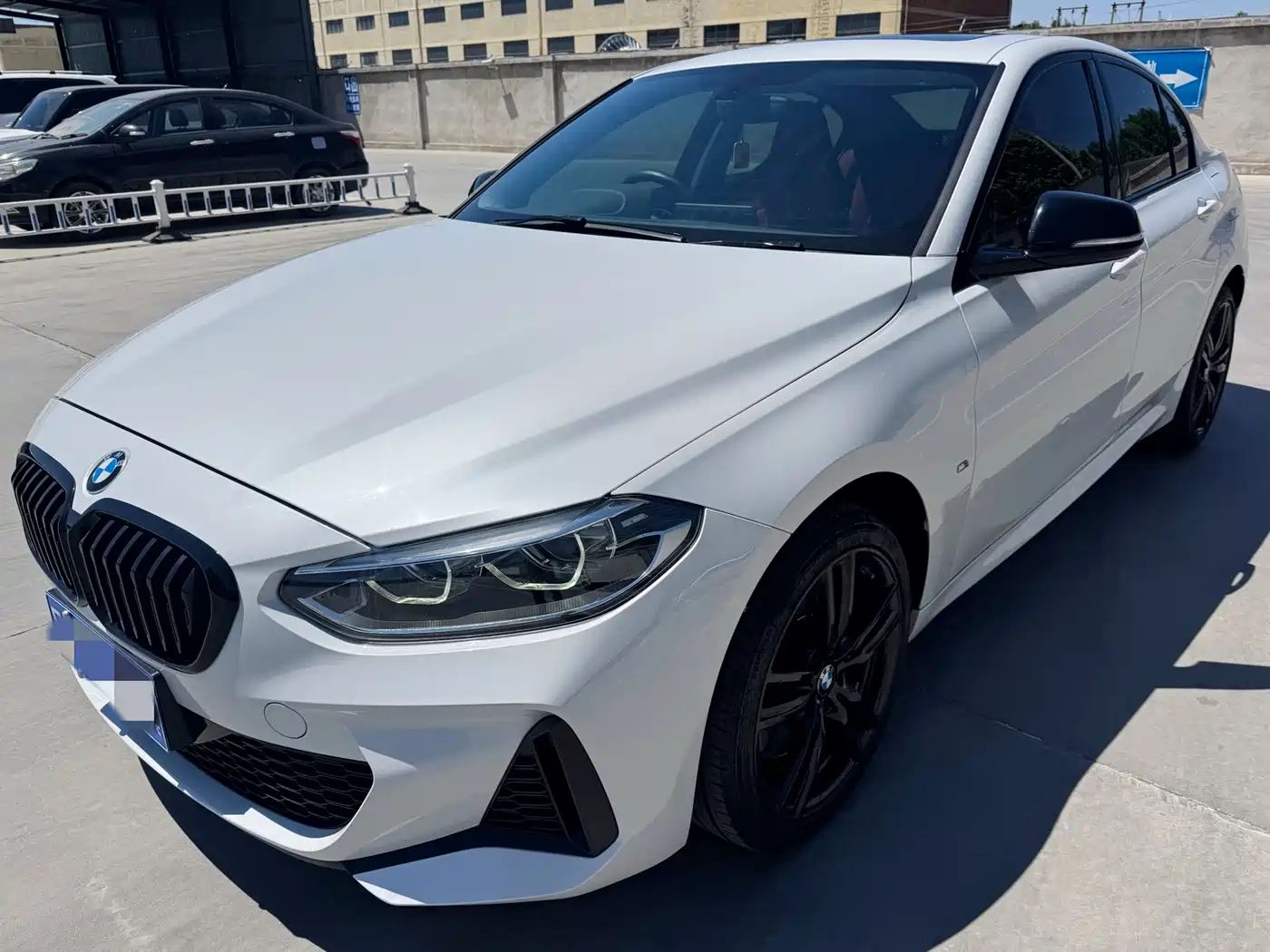 BMW 1 Series 2021 125i M Sport Black Night Edition фото 2