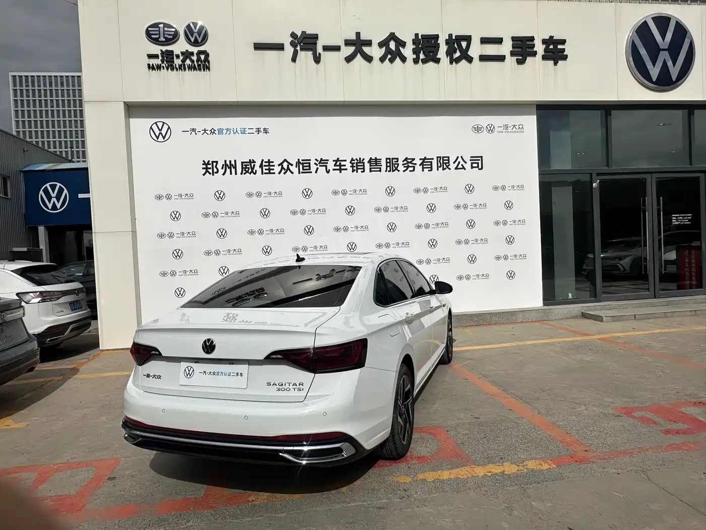 Volkswagen Sagitar 2024 300TSI DSG Surpass Edition фото 8