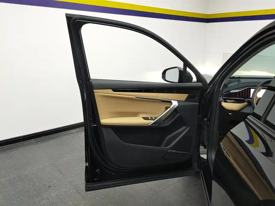 GEELY AUTOMOBILE BOYUE L