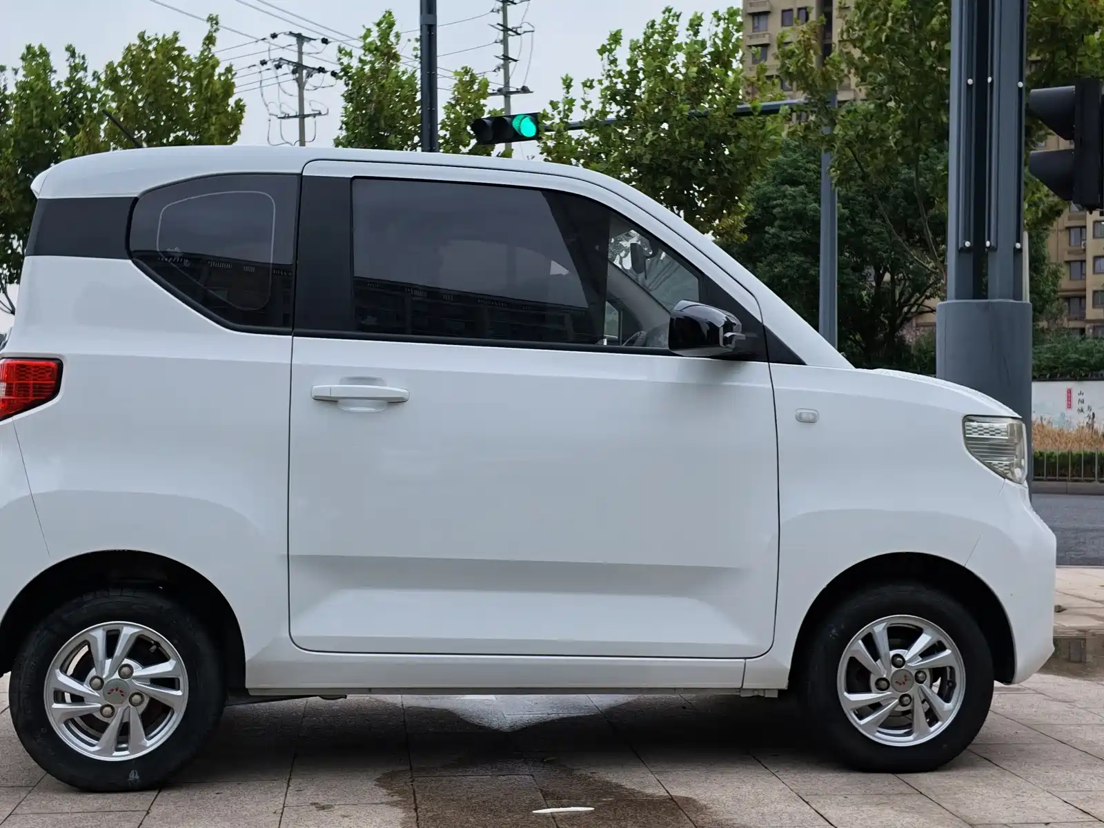 صورة 7 - Wuling Motors Hongguang MINIEV
