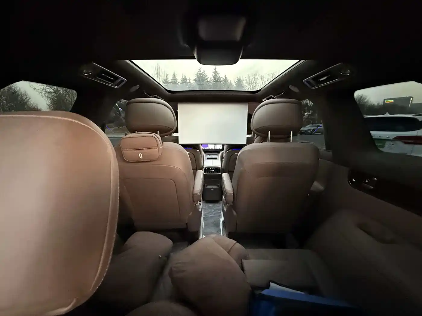 AITO Wenjie AITO M9 2024 Range Extender Ultra 52kWh 6-seater фото 8