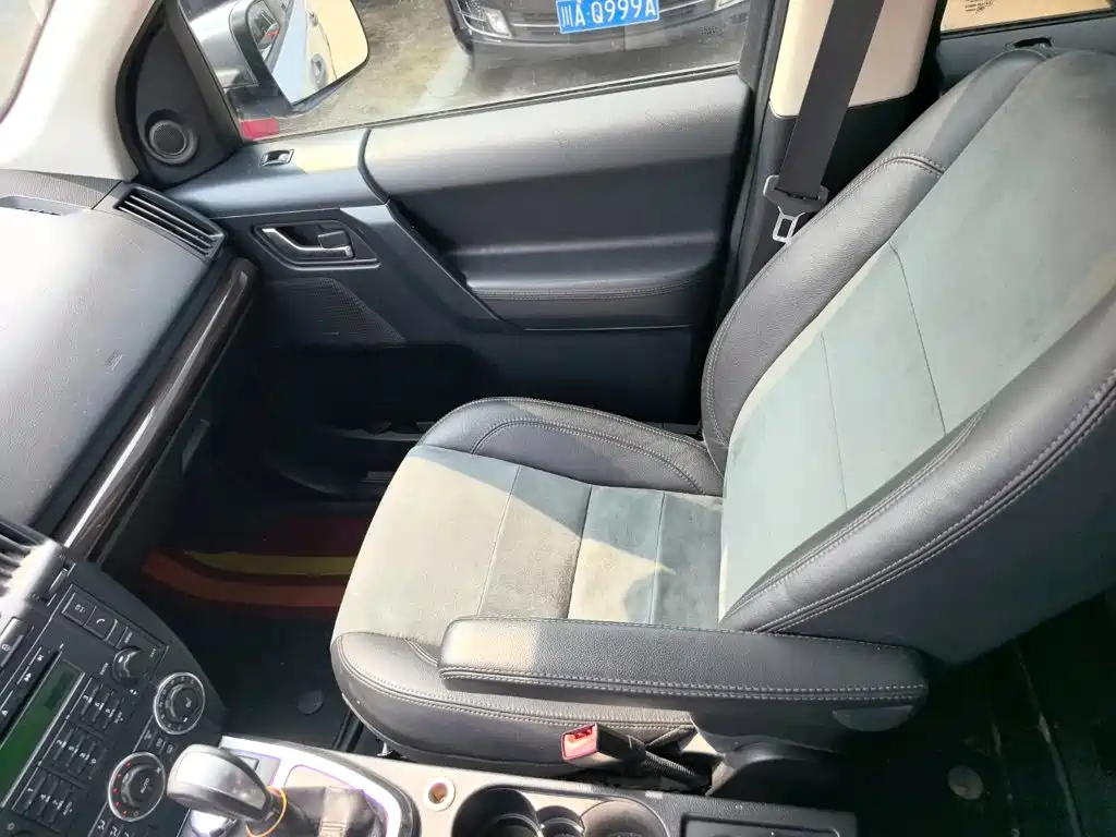 Photo 14 - Land Rover Freelander 2