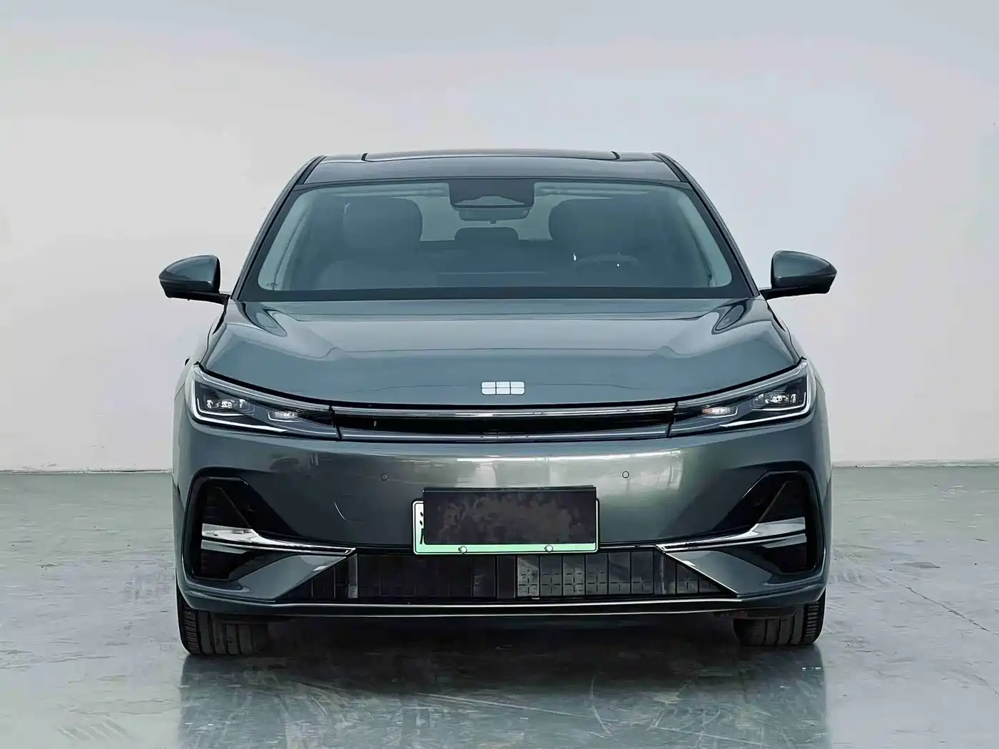 Geely Galaxy Galaxy A7 2025 EM-i 150km Explorer+ Edition фото 2